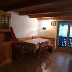 Maisonnette De Montagne