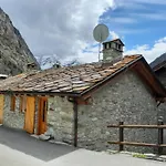 Maisonnette De Montagne * Ollomont