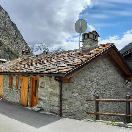 Maisonnette De Montagne * Ollomont