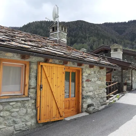 아파트 Maisonnette De Montagne 올로몬트